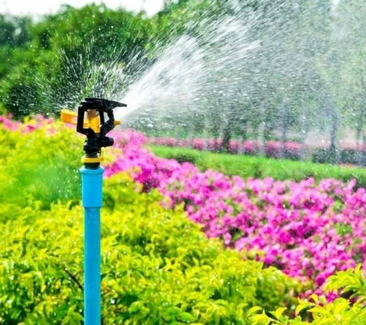 Bah&ccedil;elerde Ak&inodot;ll&inodot; Sulama Sistemlerinin Avantajlar&inodot;